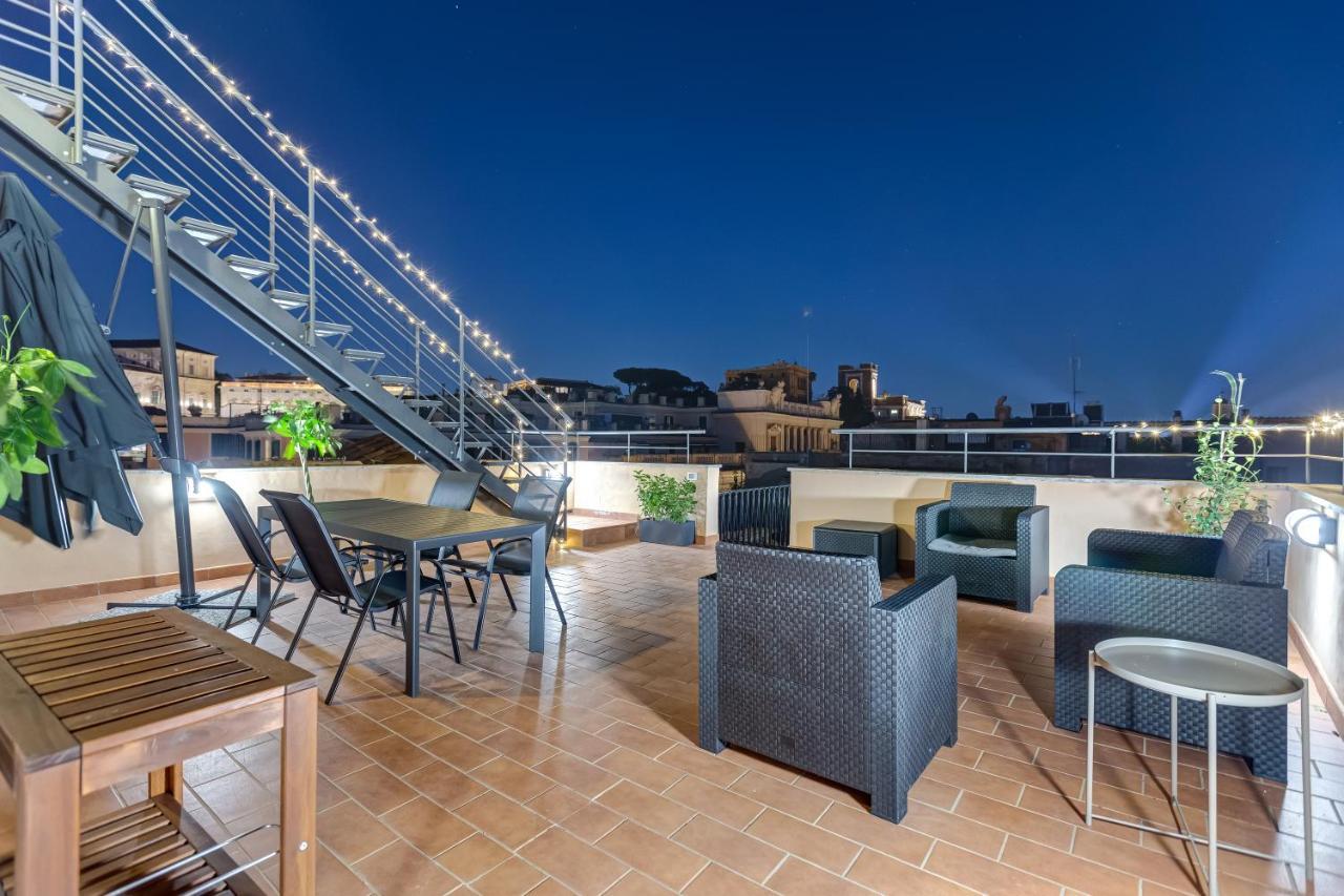 Maison d'hôtes Vivilo Trevi - Luxury Experience - Private Jacuzzi On Terrace - Insane View