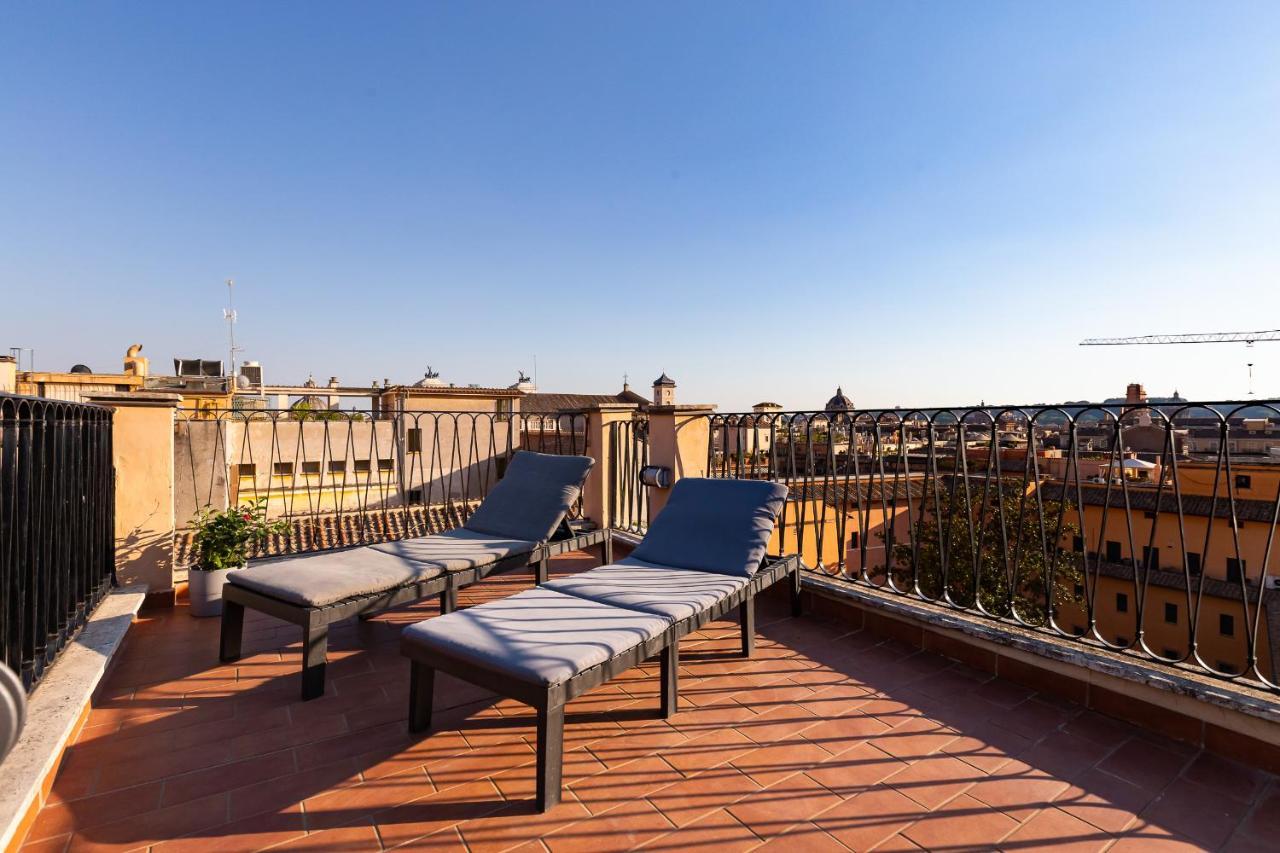 Maison d'hôtes Vivilo Trevi - Luxury Experience - Private Jacuzzi On Terrace - Insane View Rome